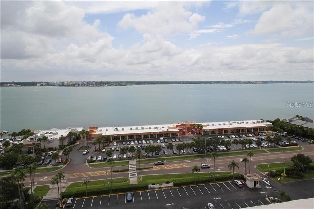 1230 GULF BOULEVARD — photo 20 of 22