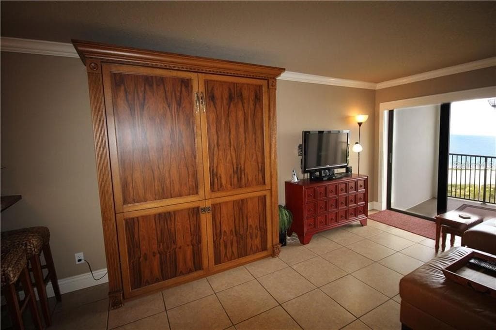 1230 GULF BOULEVARD — photo 6 of 22