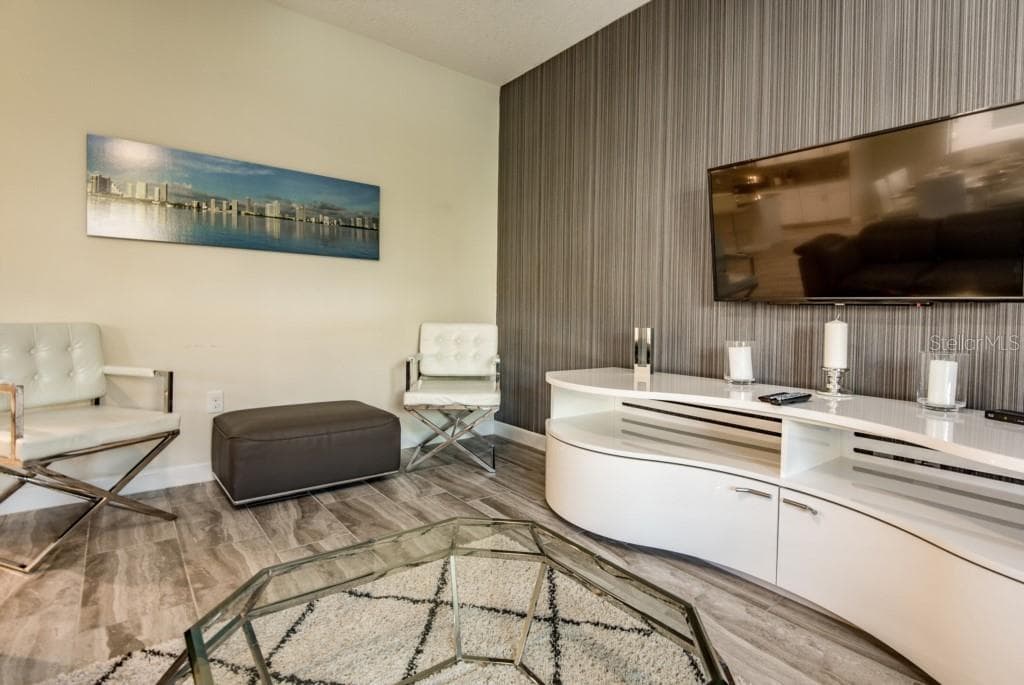 5425 SOLTERRA CIRCLE — photo 8 of 29