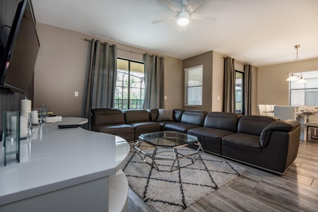 5425 SOLTERRA CIRCLE — photo 9 of 29