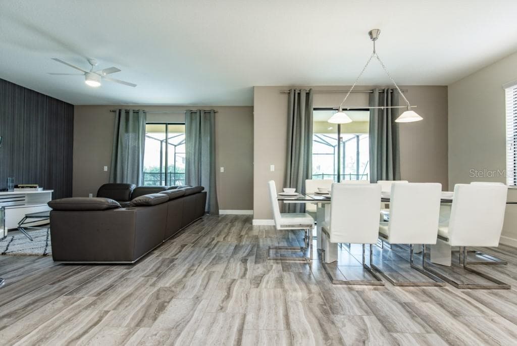 5425 SOLTERRA CIRCLE — photo 4 of 29