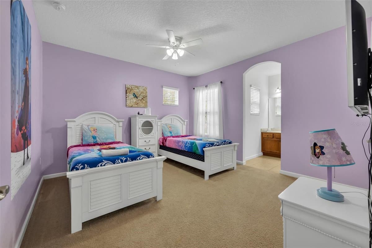 5244 OAKBOURNE AVENUE — photo 29 of 62