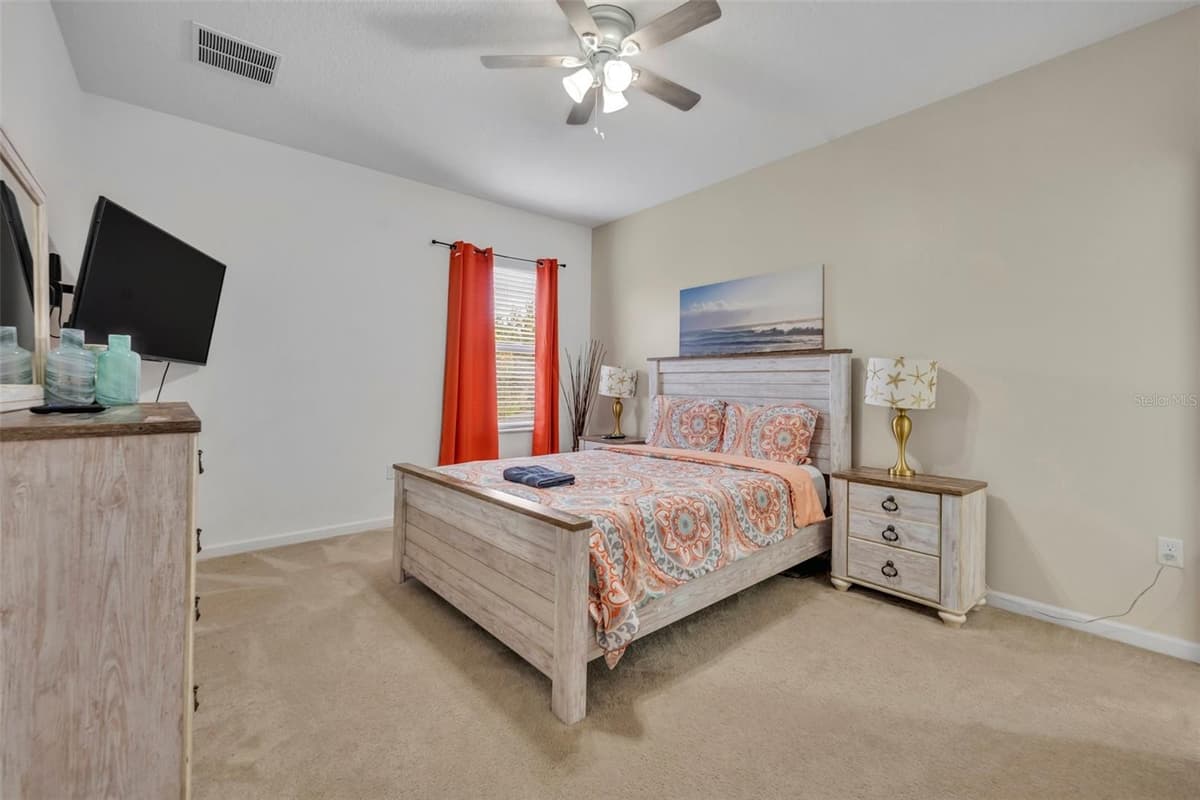 5244 OAKBOURNE AVENUE — photo 43 of 62
