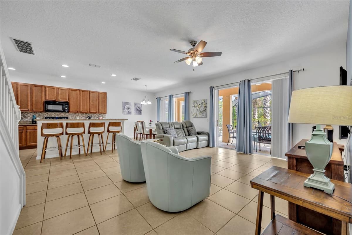 5244 OAKBOURNE AVENUE — photo 11 of 62