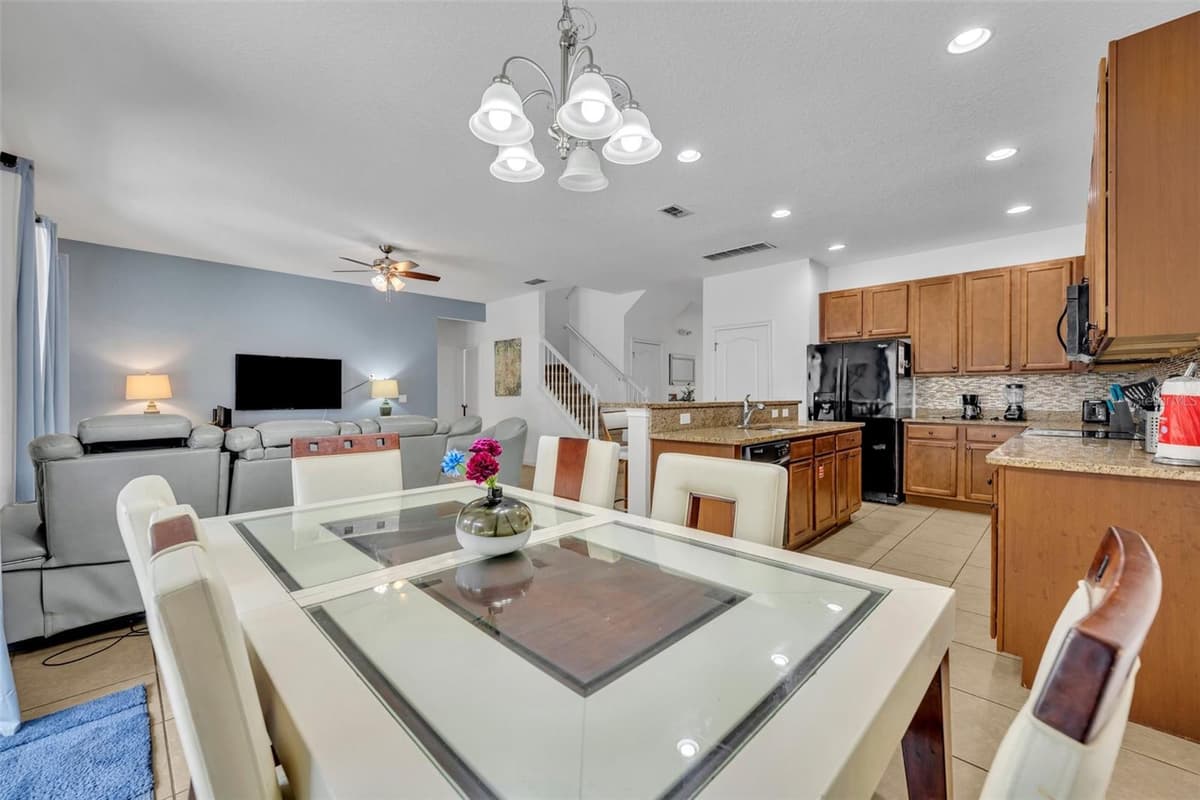 5244 OAKBOURNE AVENUE — photo 14 of 62