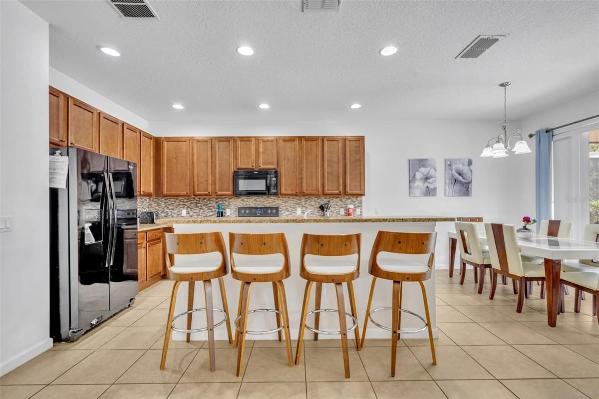 5244 OAKBOURNE AVENUE — photo 15 of 62