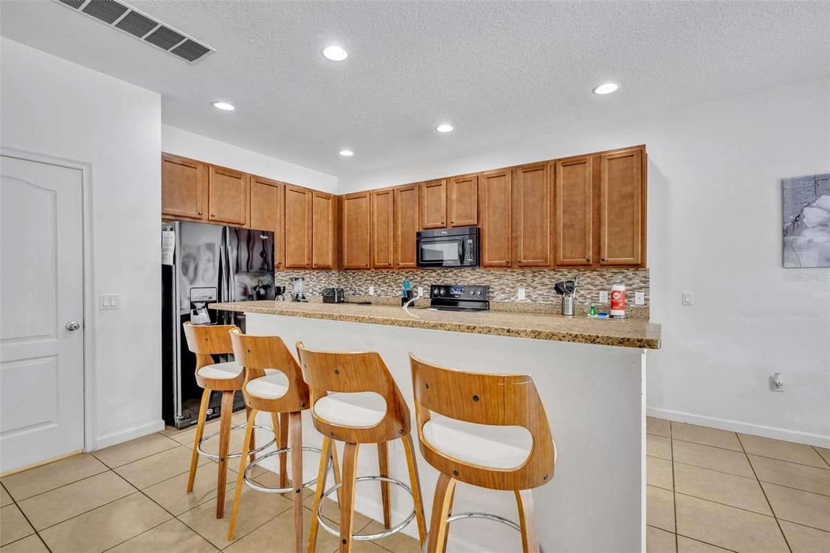 5244 OAKBOURNE AVENUE — photo 16 of 62