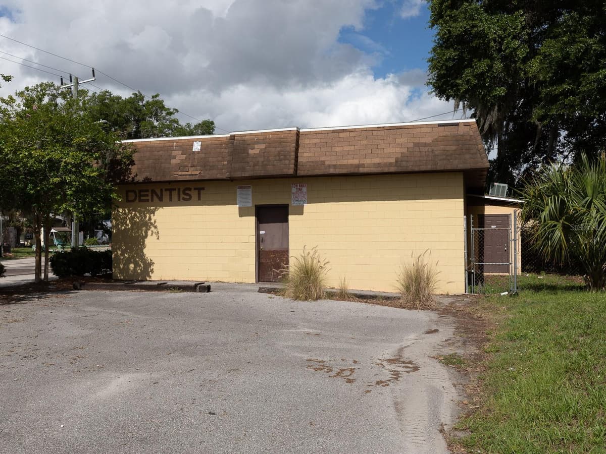 1204 HISTORIC GOLDSBORO BOULEVARD — photo 18 of 20