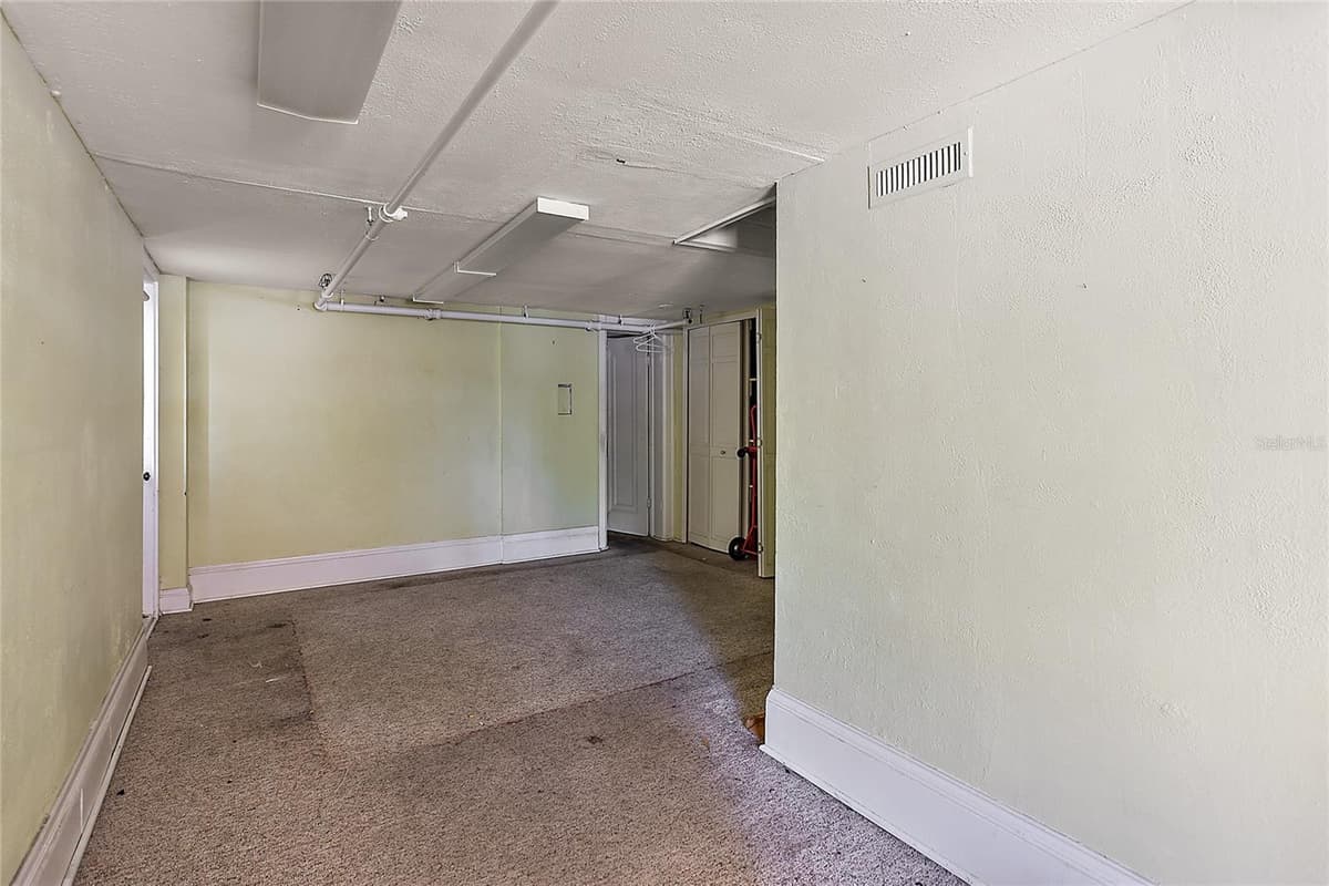 410 MAIN STREET — photo 37 of 47