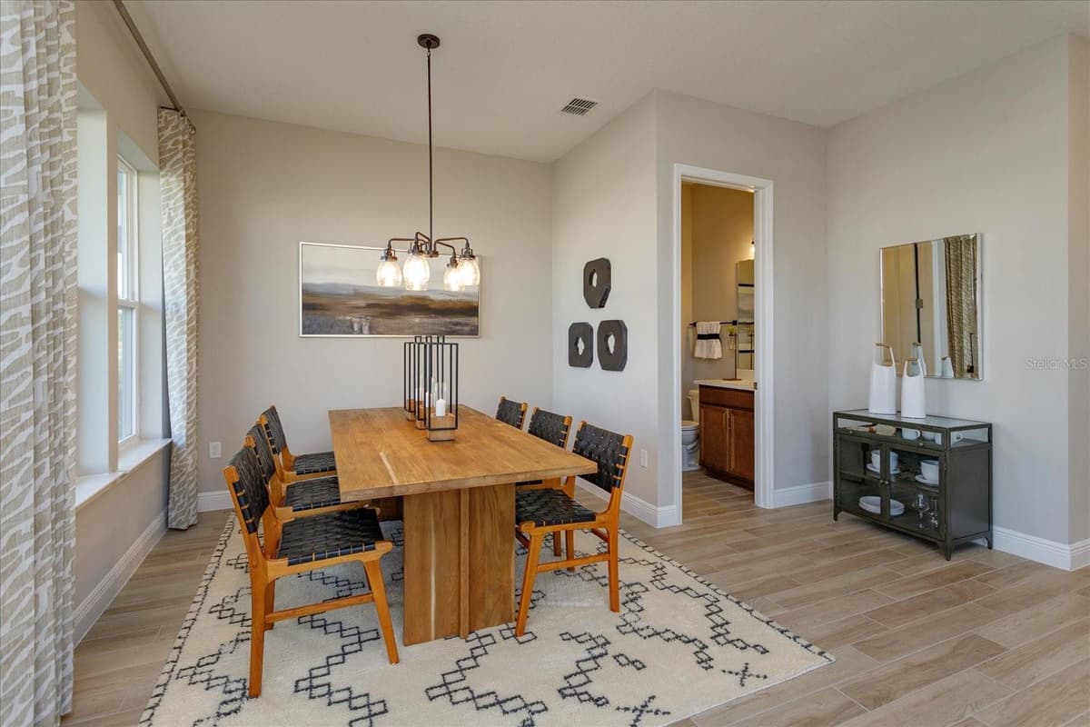6569 CYRILS DRIVE — photo 5 of 17