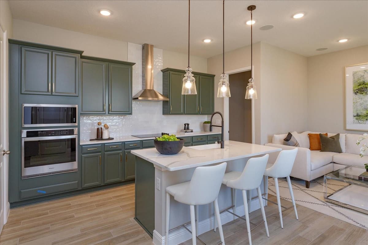 6569 CYRILS DRIVE — photo 4 of 17