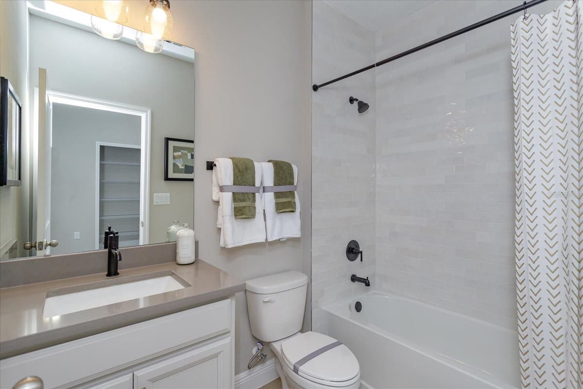 6569 CYRILS DRIVE — photo 13 of 17