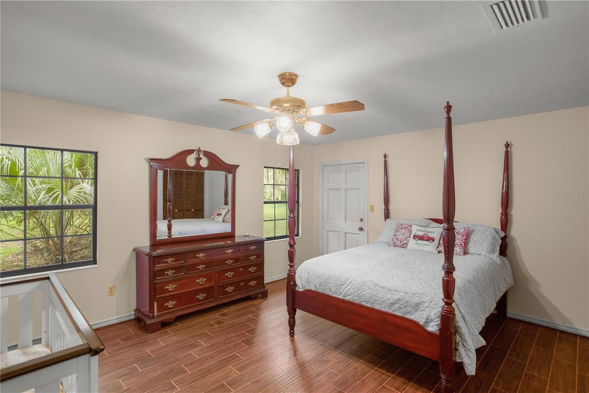 18001 HAWTHORNE ROAD — photo 74 of 90