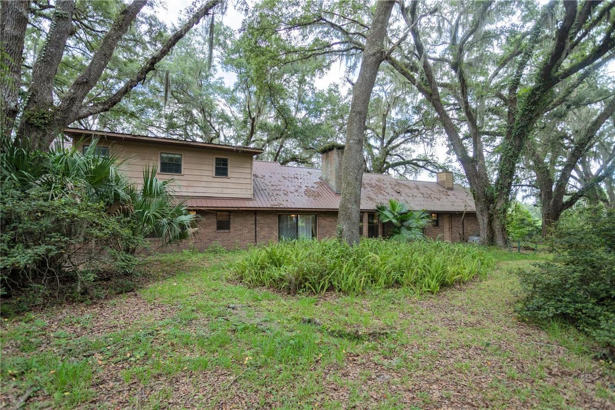 18001 HAWTHORNE ROAD — photo 11 of 90