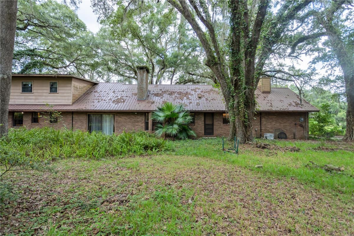 18001 HAWTHORNE ROAD — photo 10 of 90