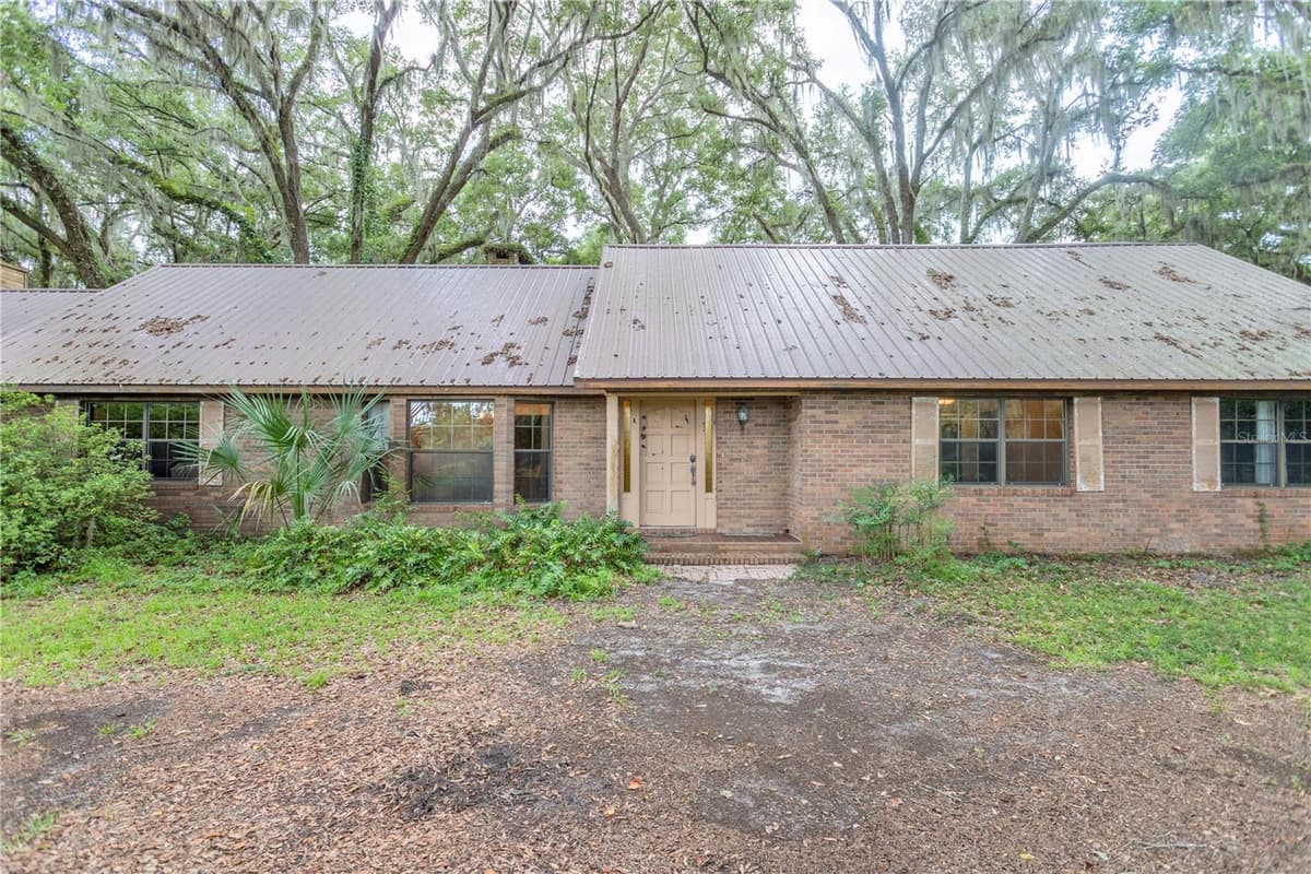 18001 HAWTHORNE ROAD — photo 4 of 90