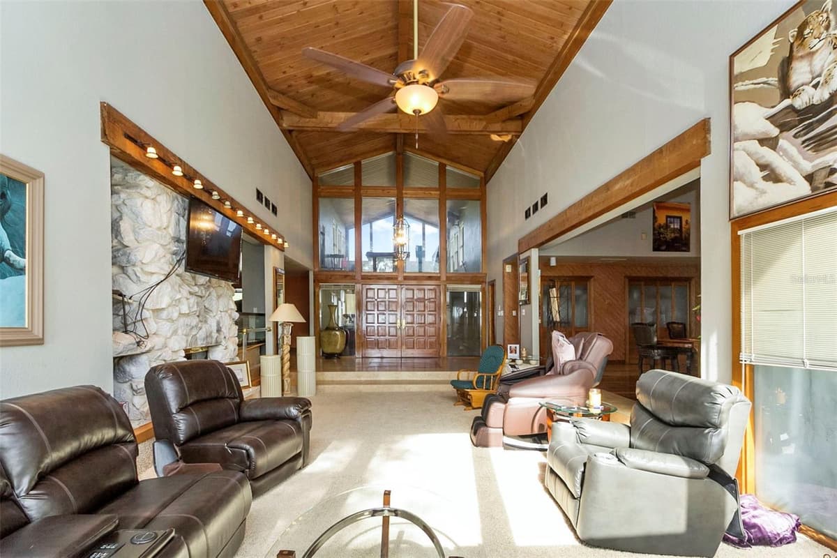 5575 ALLIGATOR LAKE ROAD — photo 5 of 31