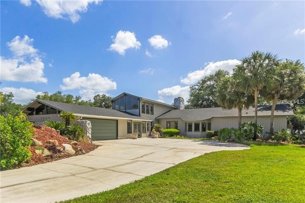 5575 ALLIGATOR LAKE ROAD — photo 2 of 31