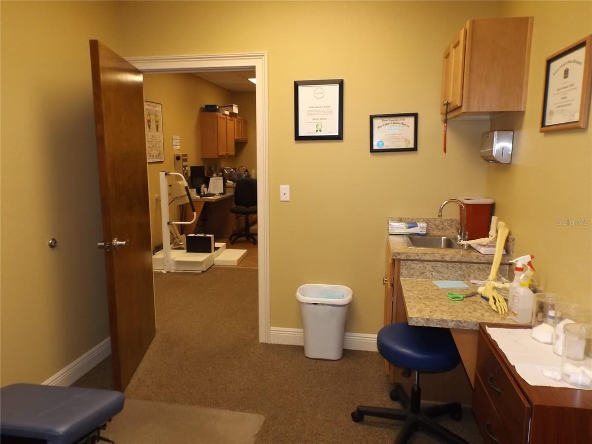 749 COUNTY ROAD 466 — photo 18 of 25