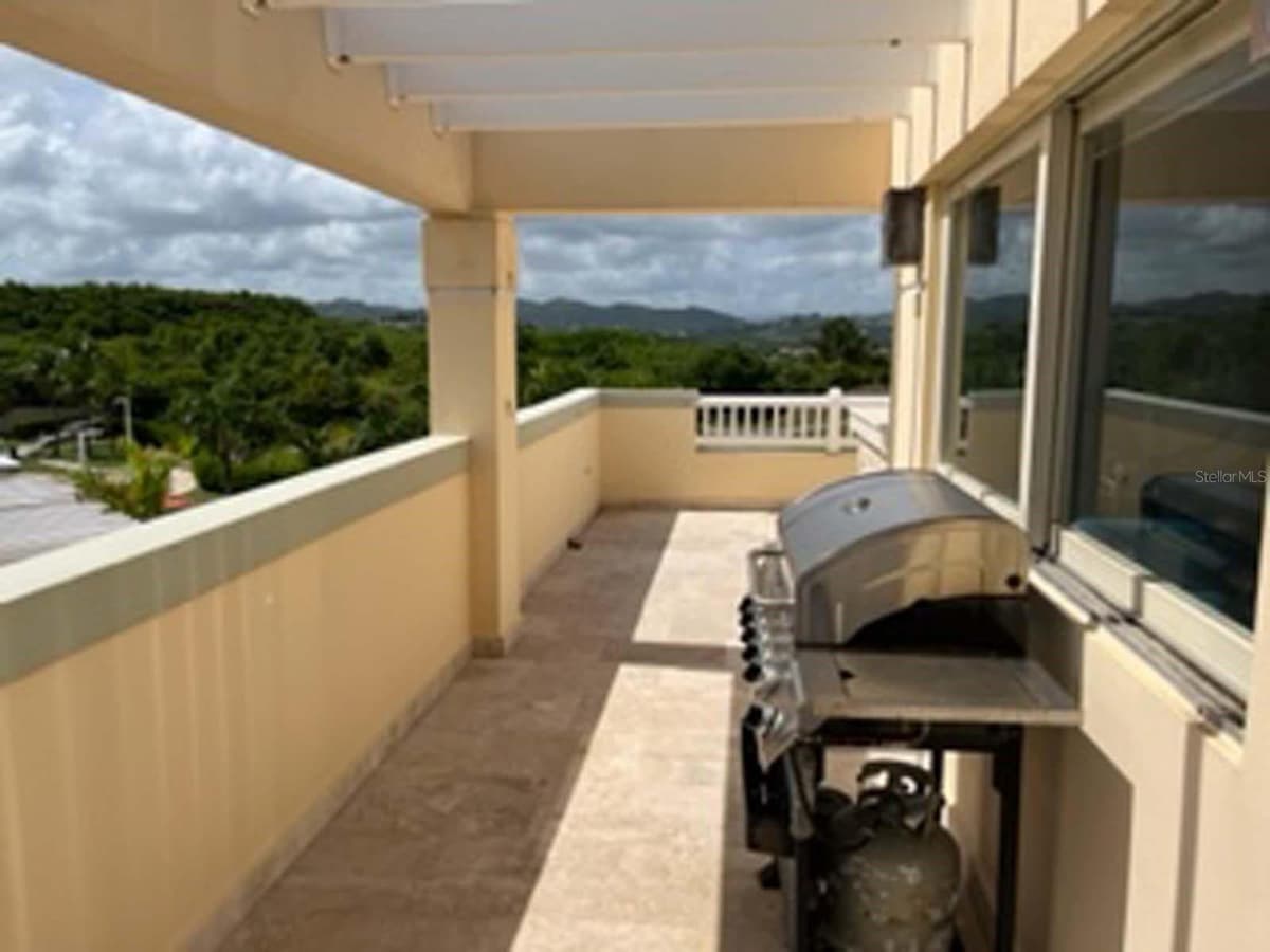 Palms Inn Drive PALMANOVA VILLAGE — photo 28 of 37