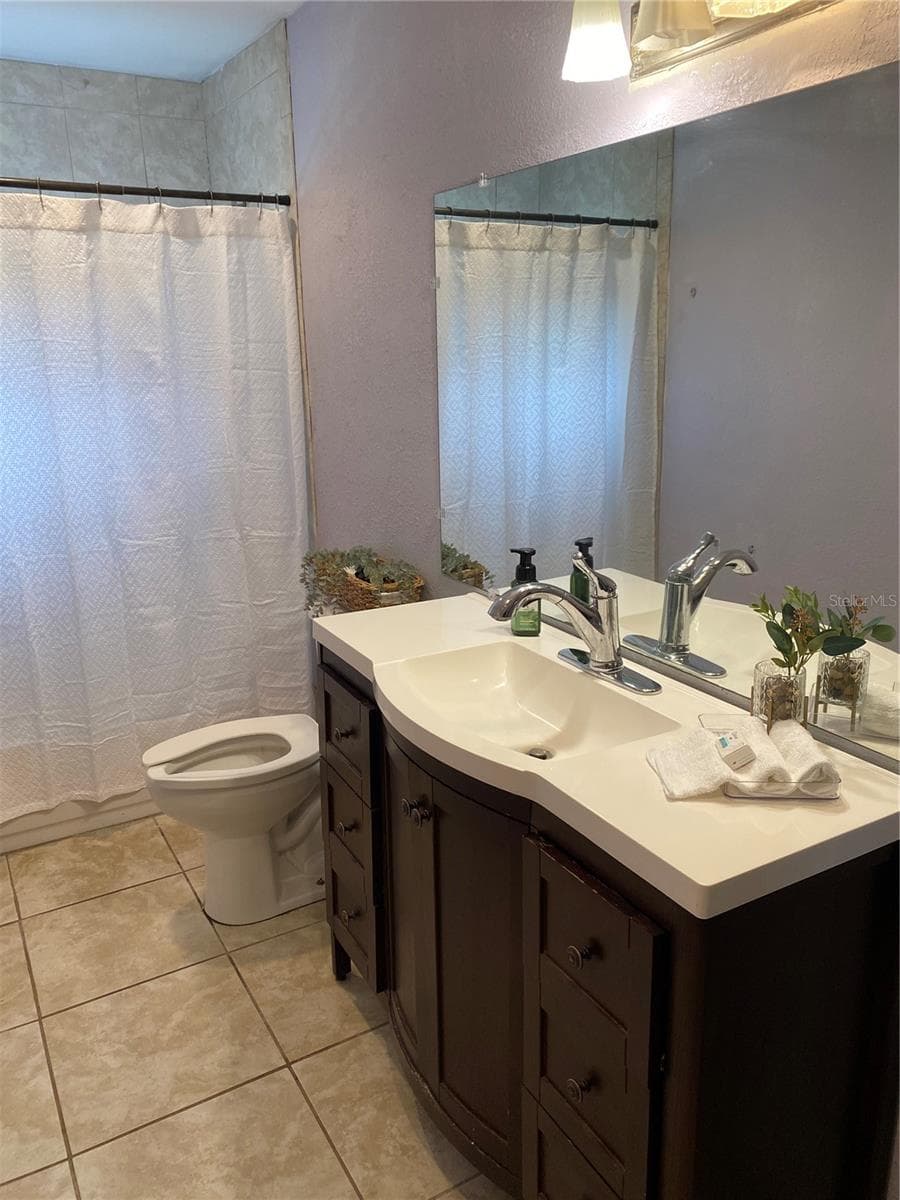 1023 GORE STREET — photo 4 of 17