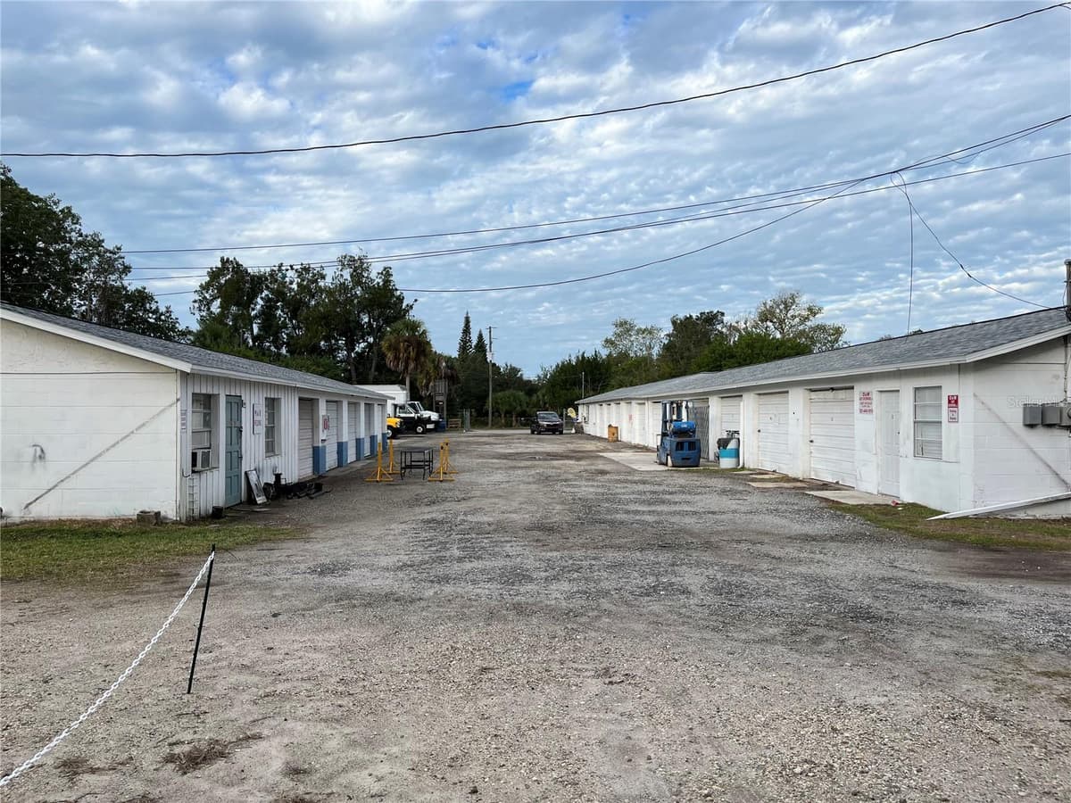 14602 MARINA DRIVE — photo 8 of 28