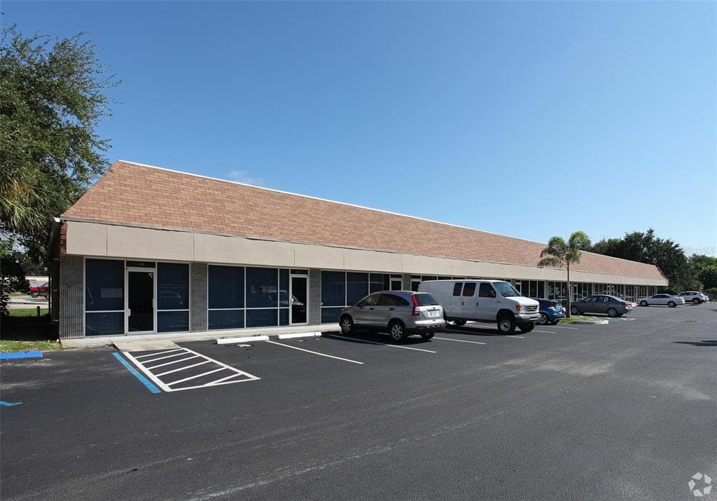 1402 OLD DIXIE HIGHWAY — photo 1 of 1