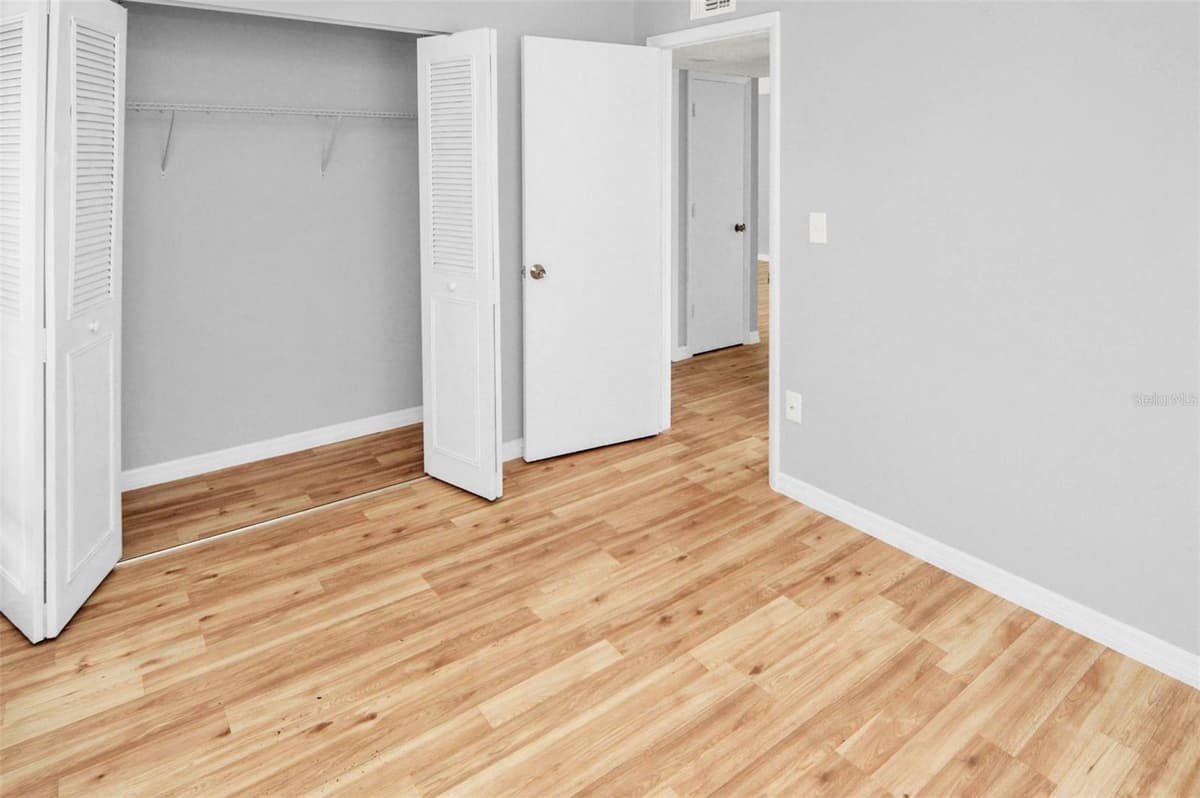 7450 35TH STREET — photo 33 of 41