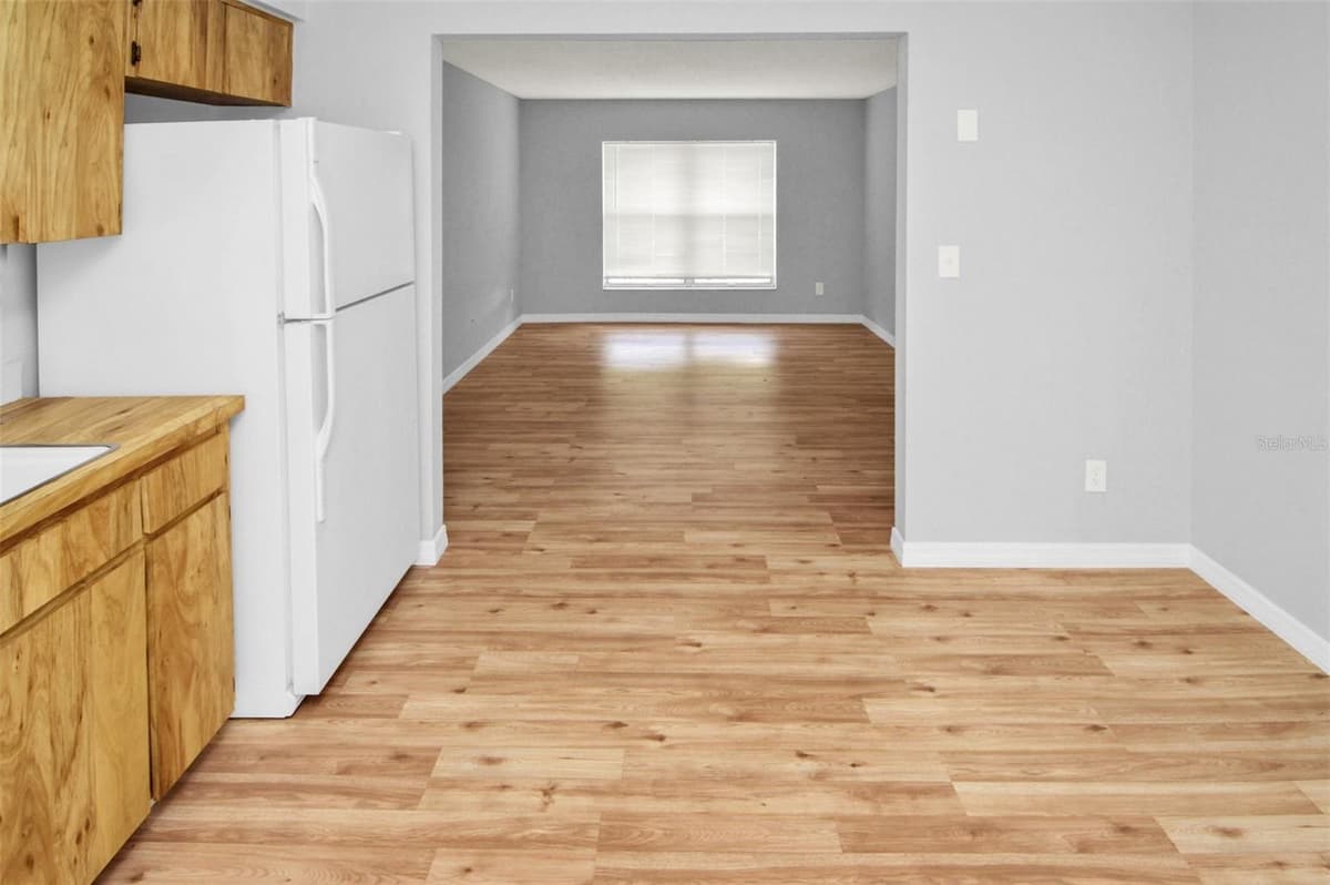 7450 35TH STREET — photo 3 of 41