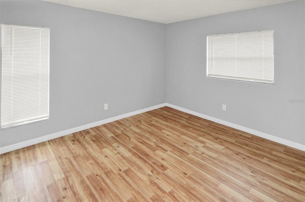 7450 35TH STREET — photo 7 of 41
