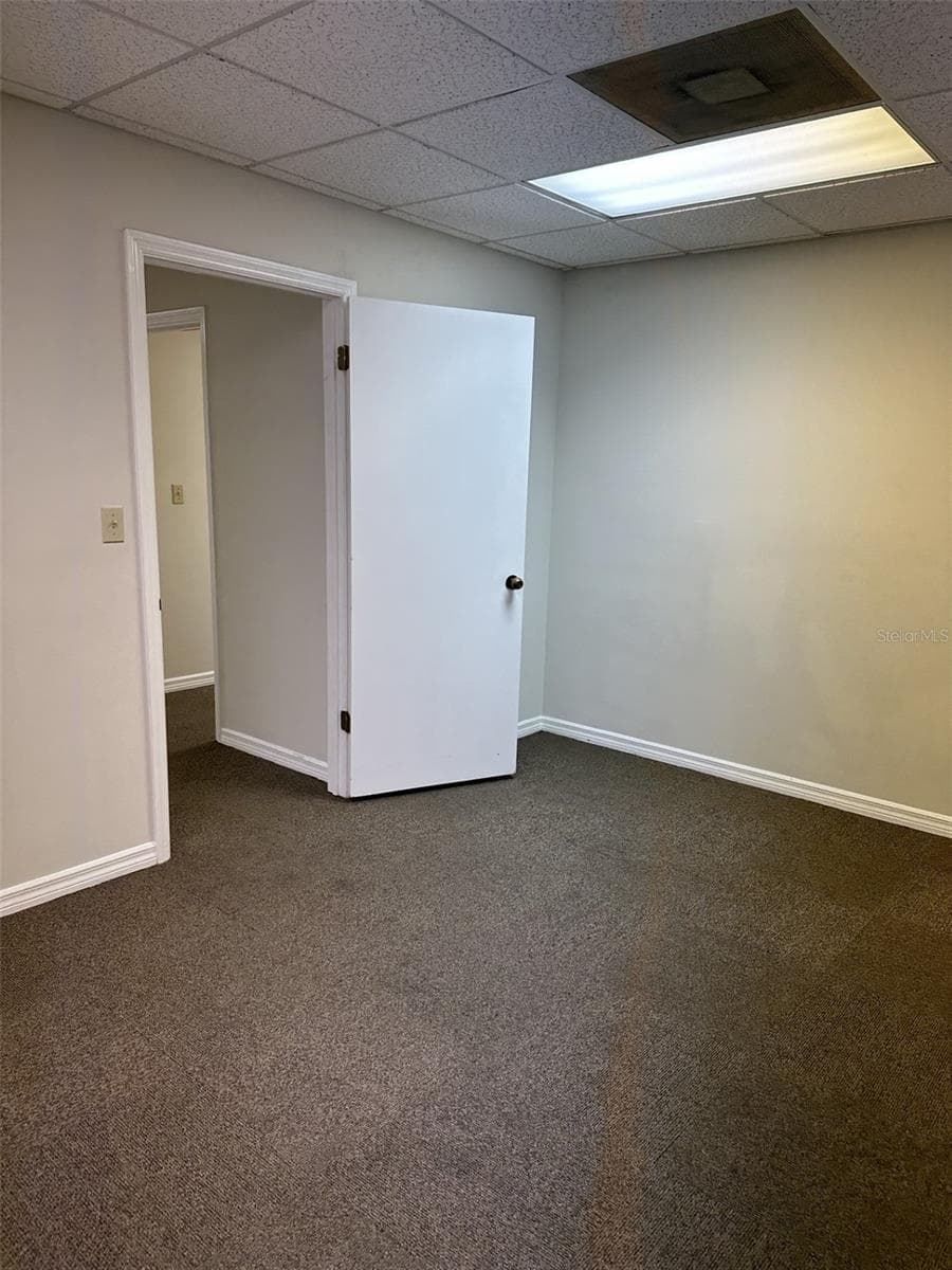 901 DOUGLAS AVENUE — photo 12 of 25