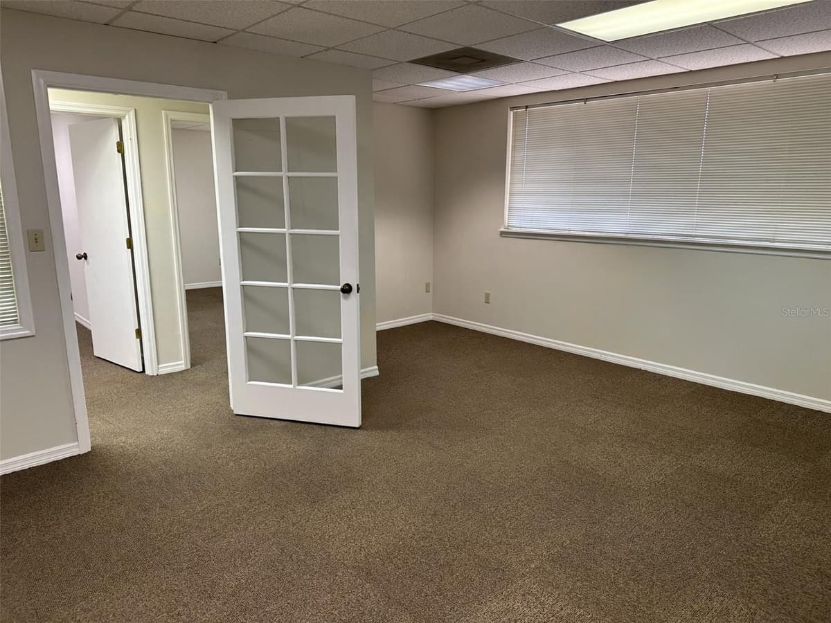 901 DOUGLAS AVENUE — photo 16 of 25
