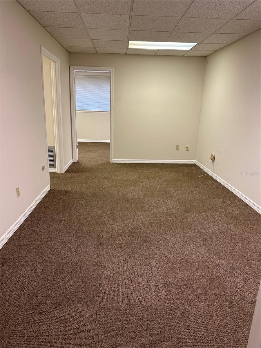 901 DOUGLAS AVENUE — photo 9 of 25