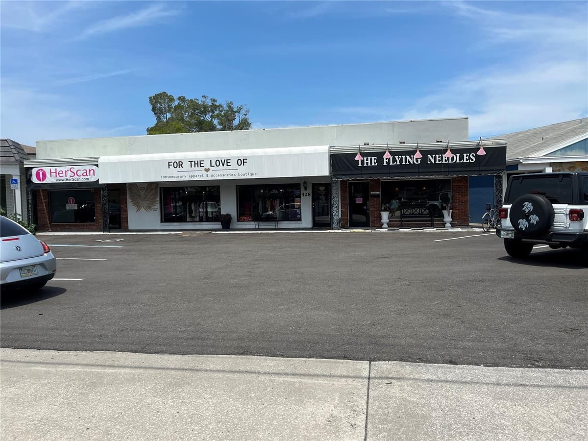 420 INDIAN ROCKS ROAD — photo 1 of 2