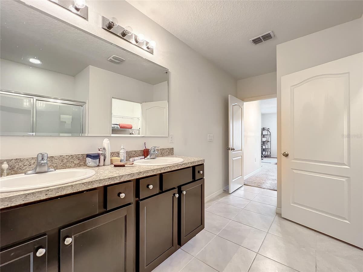 10547 BURLWOOD DRIVE — photo 34 of 48