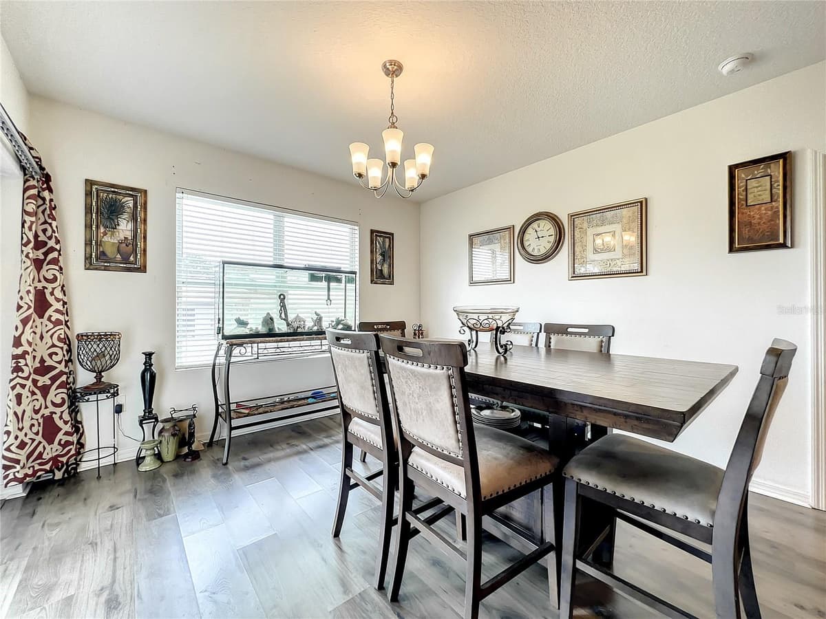 10547 BURLWOOD DRIVE — photo 18 of 48