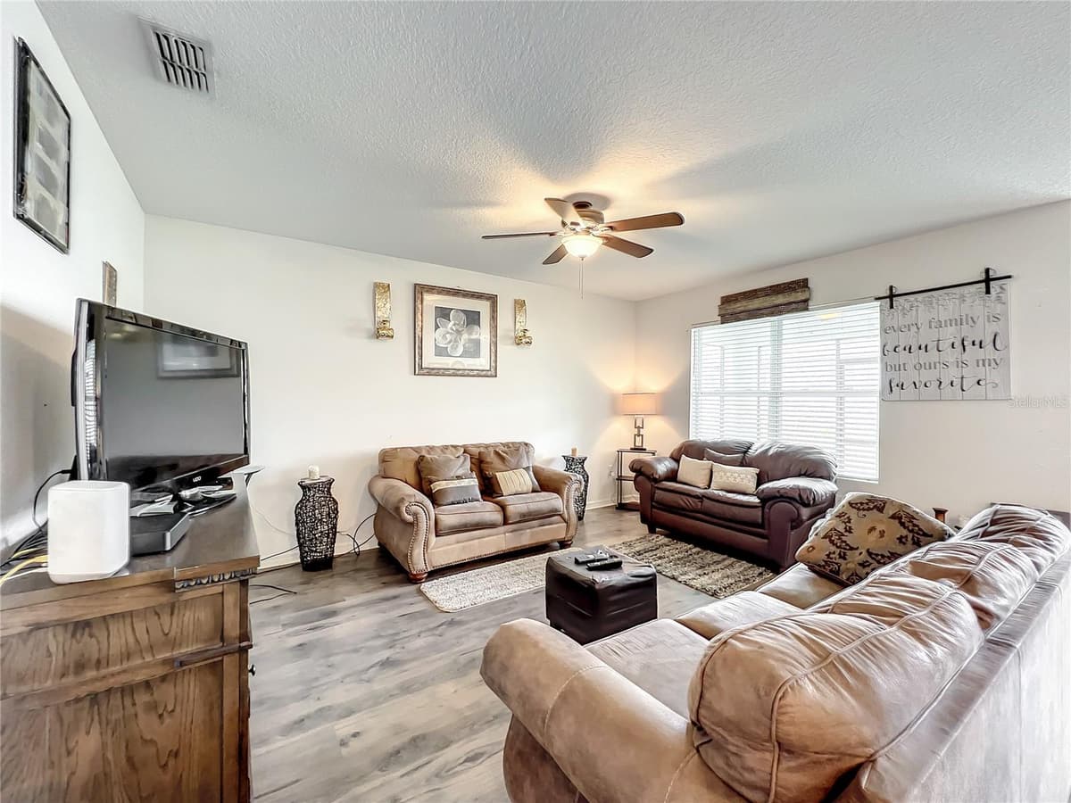 10547 BURLWOOD DRIVE — photo 12 of 48