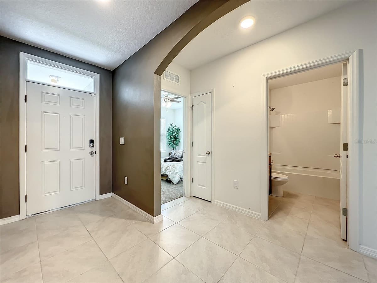 10547 BURLWOOD DRIVE — photo 9 of 48