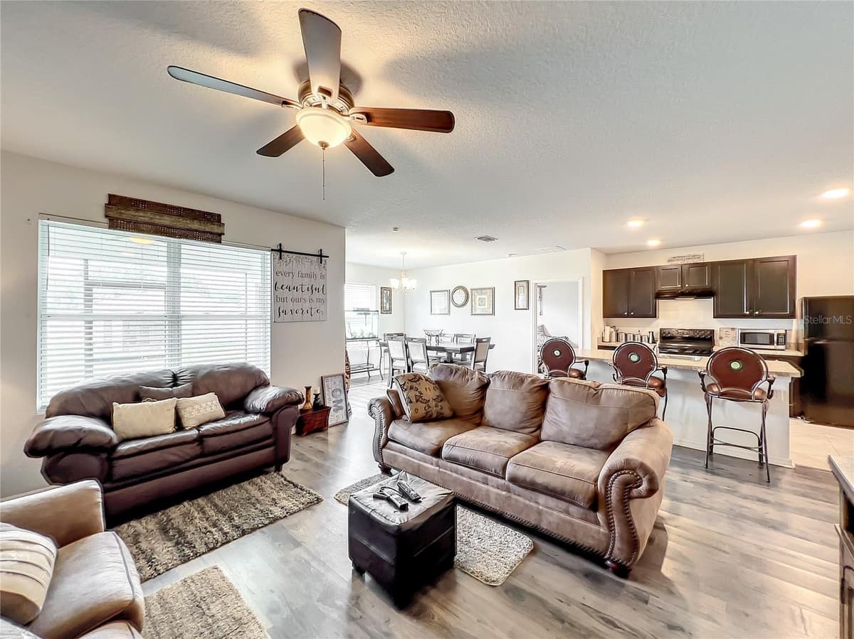 10547 BURLWOOD DRIVE — photo 13 of 48