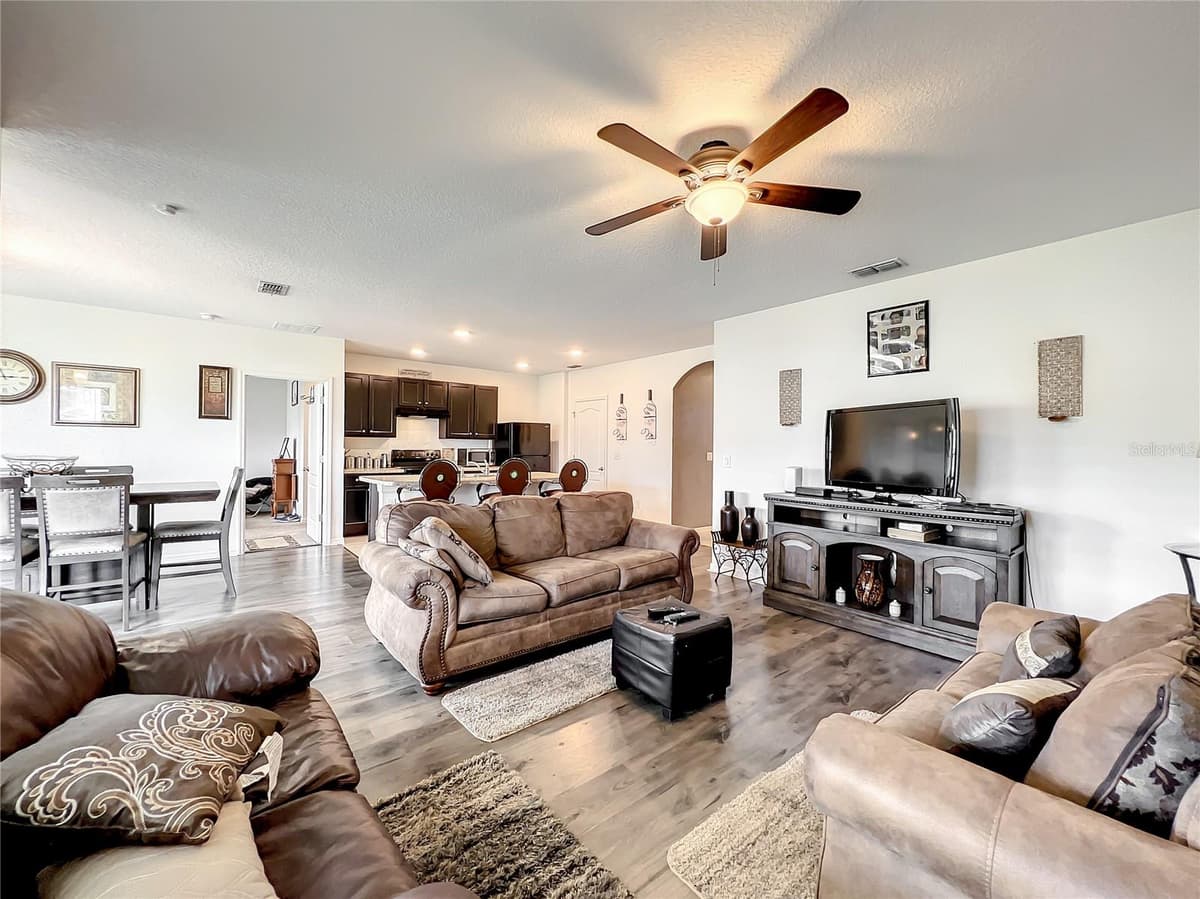 10547 BURLWOOD DRIVE — photo 45 of 48
