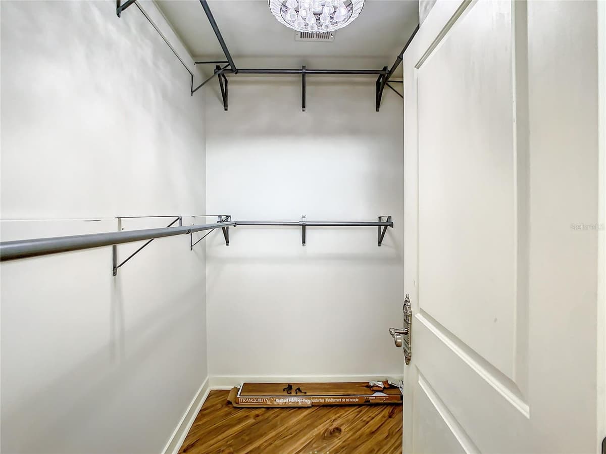 155 COURT AVENUE — photo 19 of 43