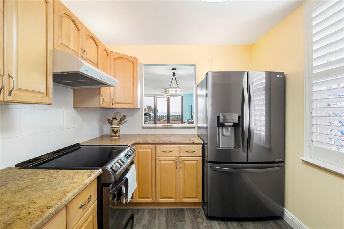 3370 OCEAN SHORE BOULEVARD — photo 7 of 45
