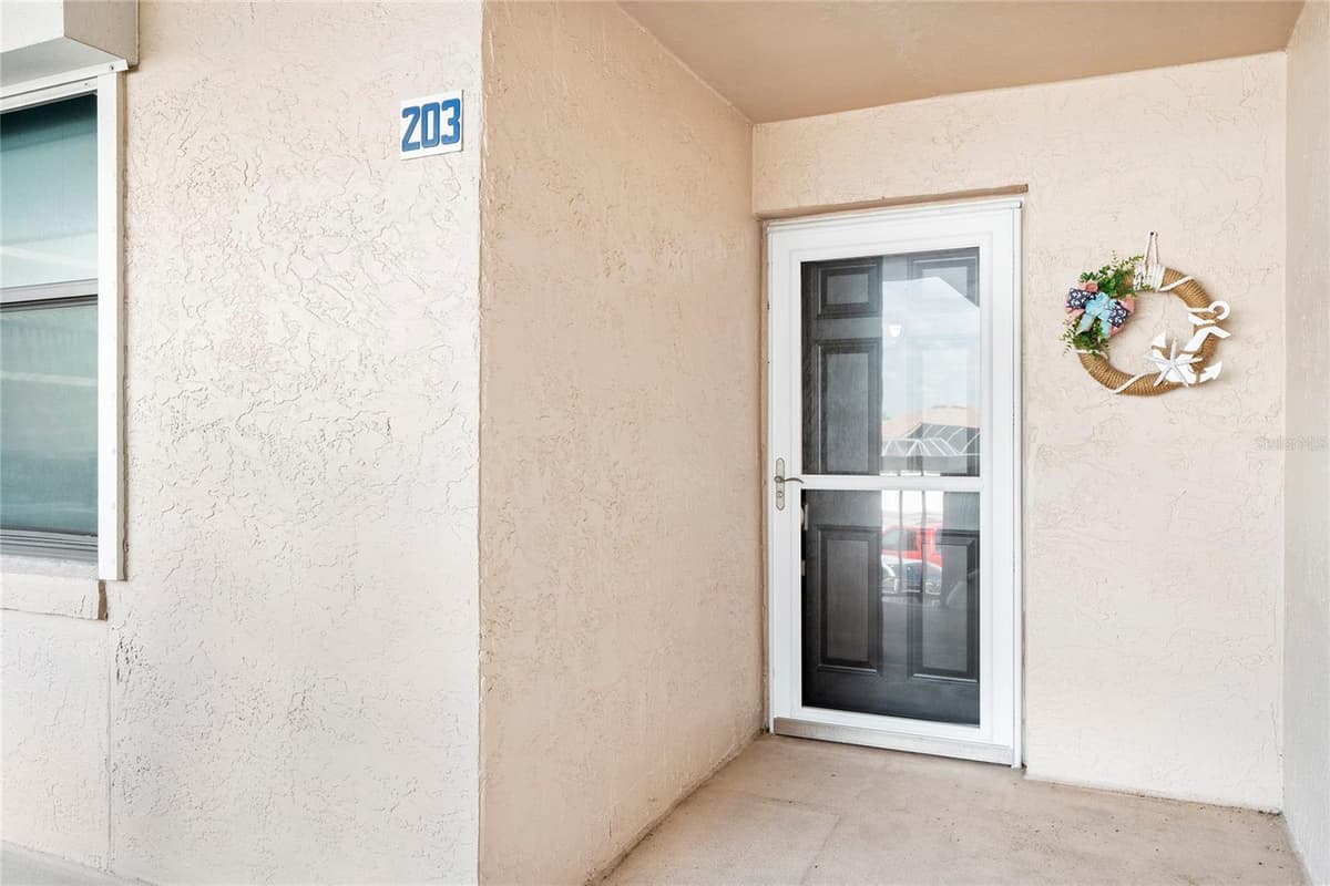 3370 OCEAN SHORE BOULEVARD — photo 13 of 45