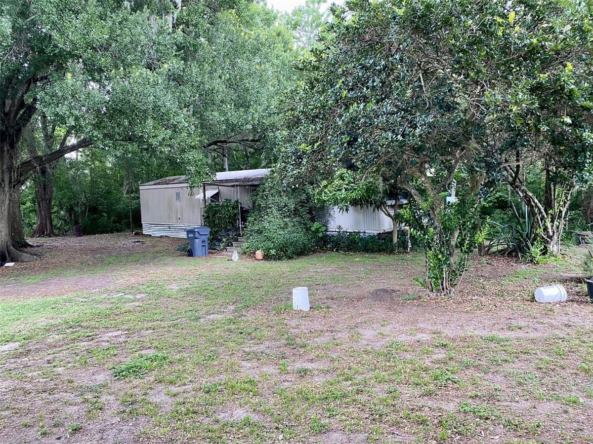 3801 US HIGHWAY 17 92 — photo 8 of 11