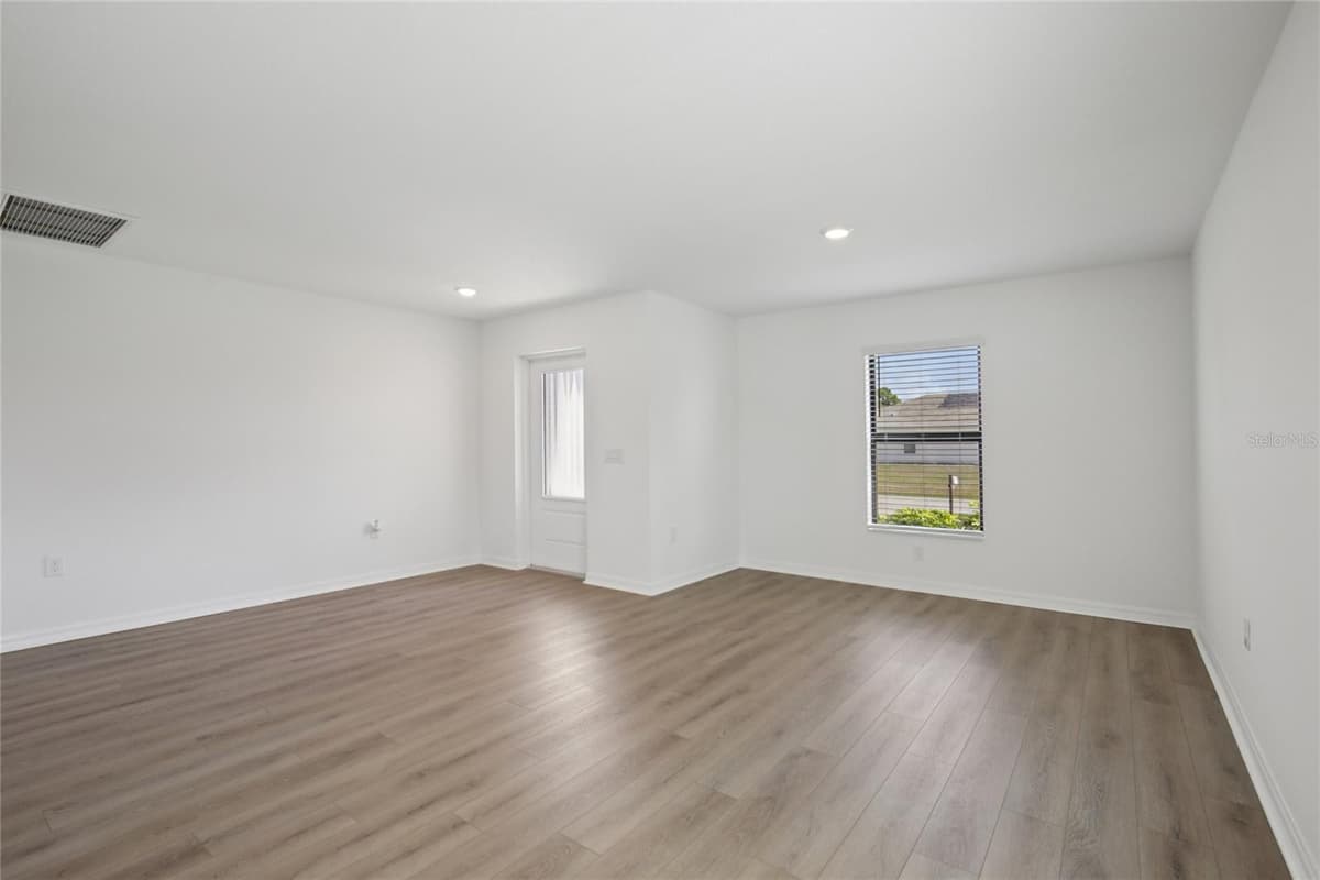 5413 DAYTON LANE — photo 34 of 45