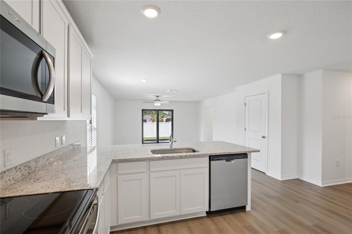 5413 DAYTON LANE — photo 16 of 45
