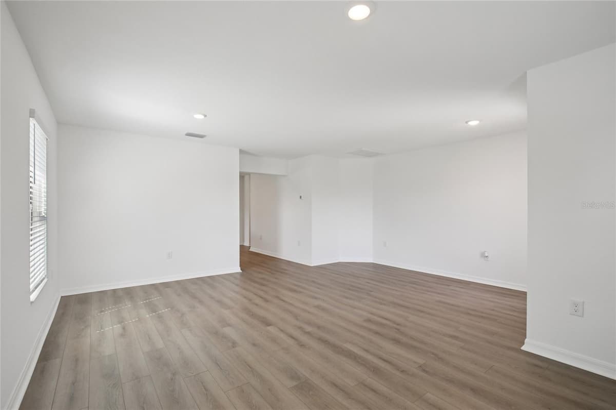 5413 DAYTON LANE — photo 33 of 45
