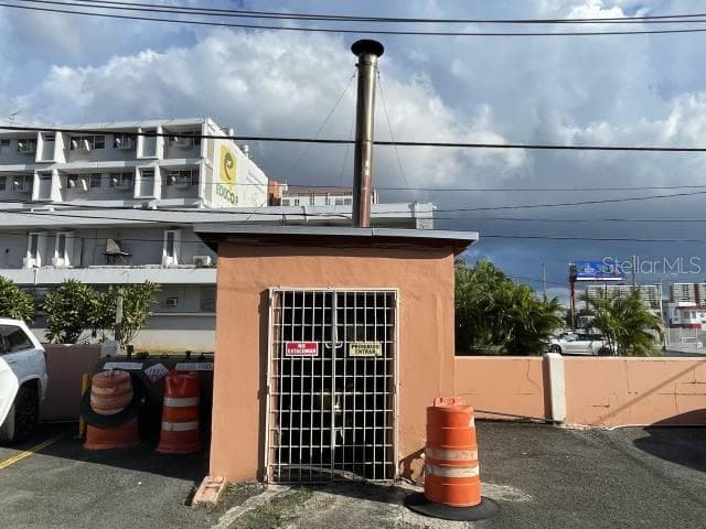 400 AV. ING. MANUEL DOMENECH — photo 13 of 18