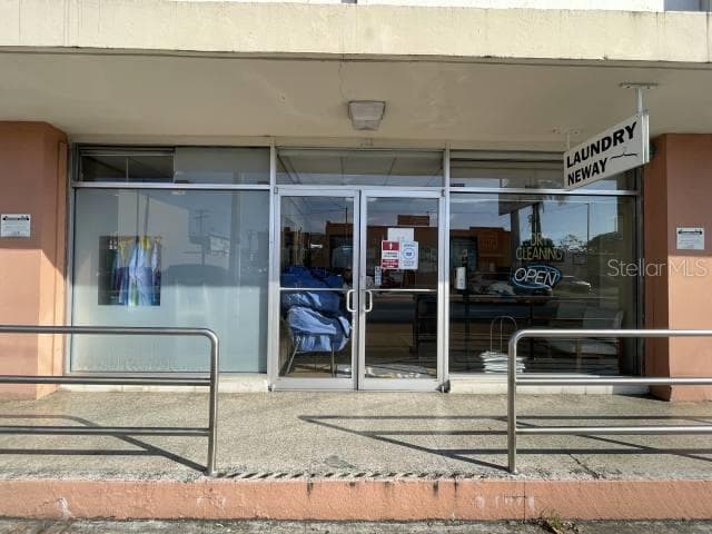 400 AV. ING. MANUEL DOMENECH — photo 2 of 18