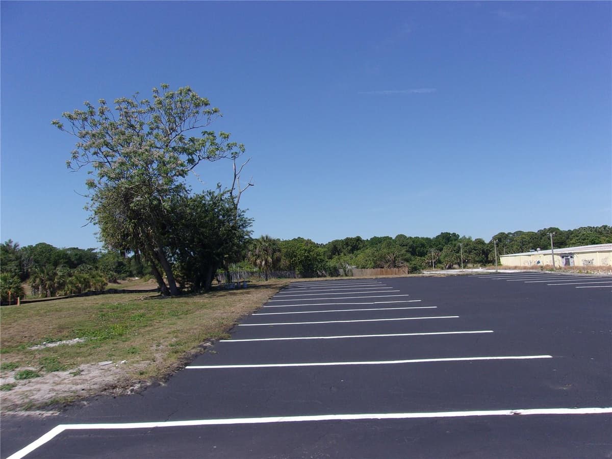 12515 US HIGHWAY 19 — photo 13 of 15